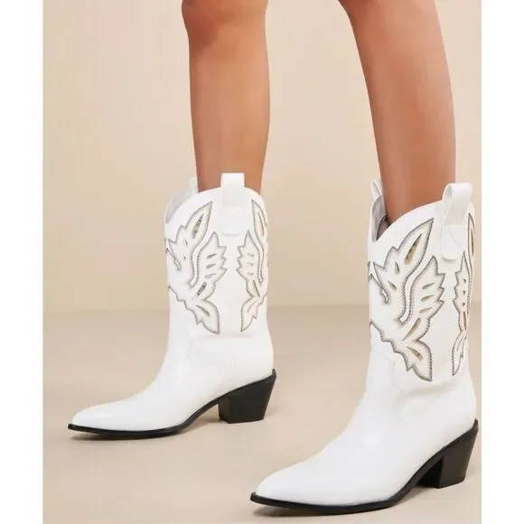Forever 21 Remmington White Pointed-Toe Western Ankle Boots Size 6 New - Picture 1 of 8
